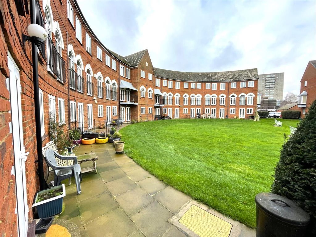 Property photo 3 of 16 Marketing 27.2 (4).Jpeg