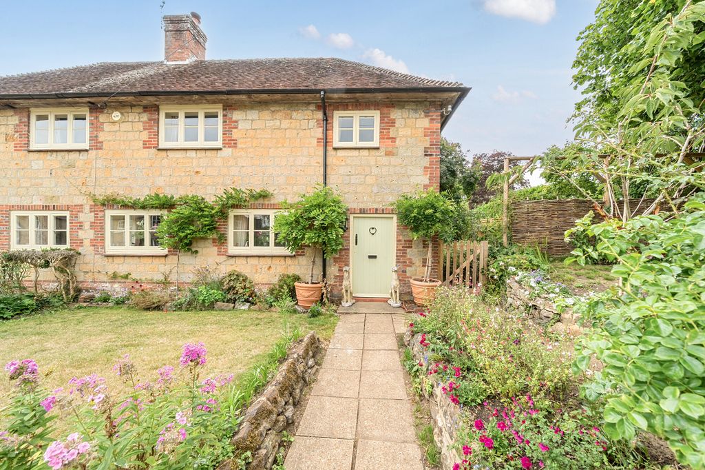 Property photo 1 of 8 1