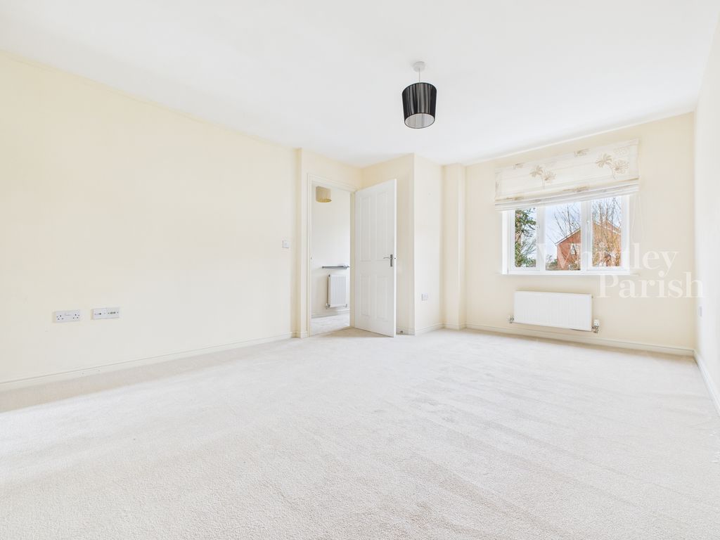 Property photo 3 of 19 Cam04332G0-Pr0586-Still003