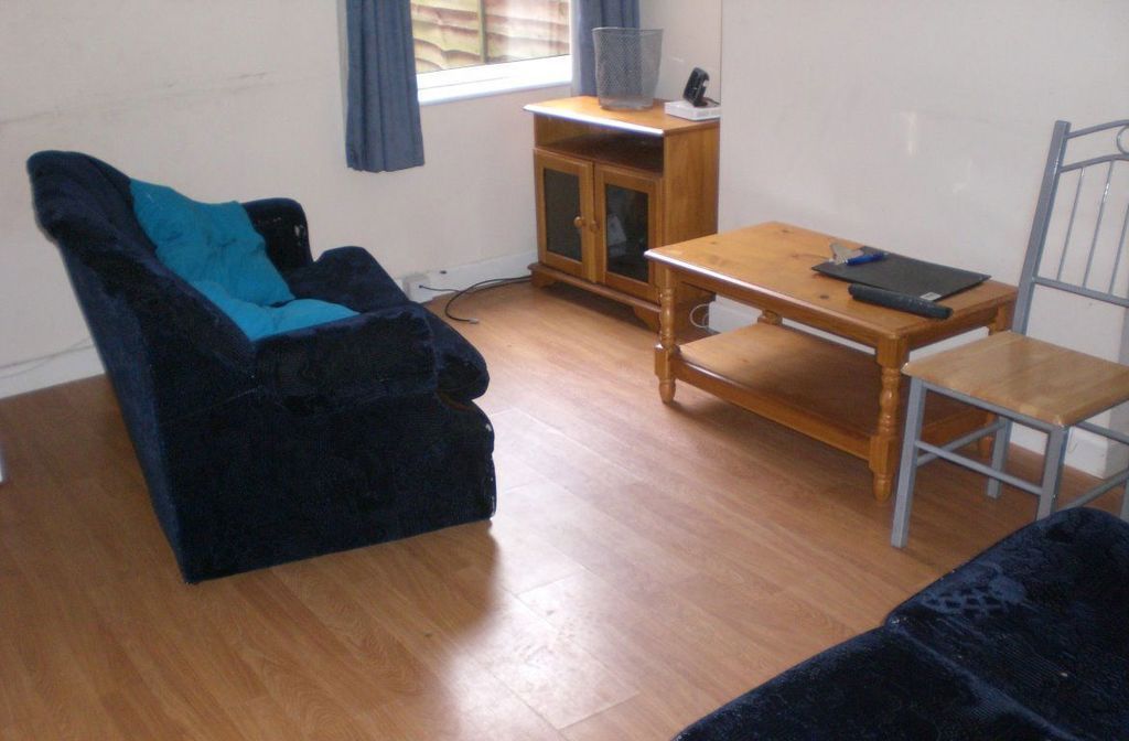 Property photo 3 of 8