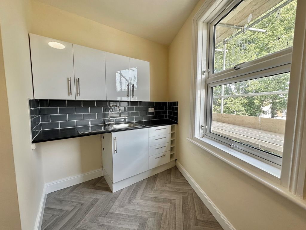 Property photo 1 of 5 Kitchen