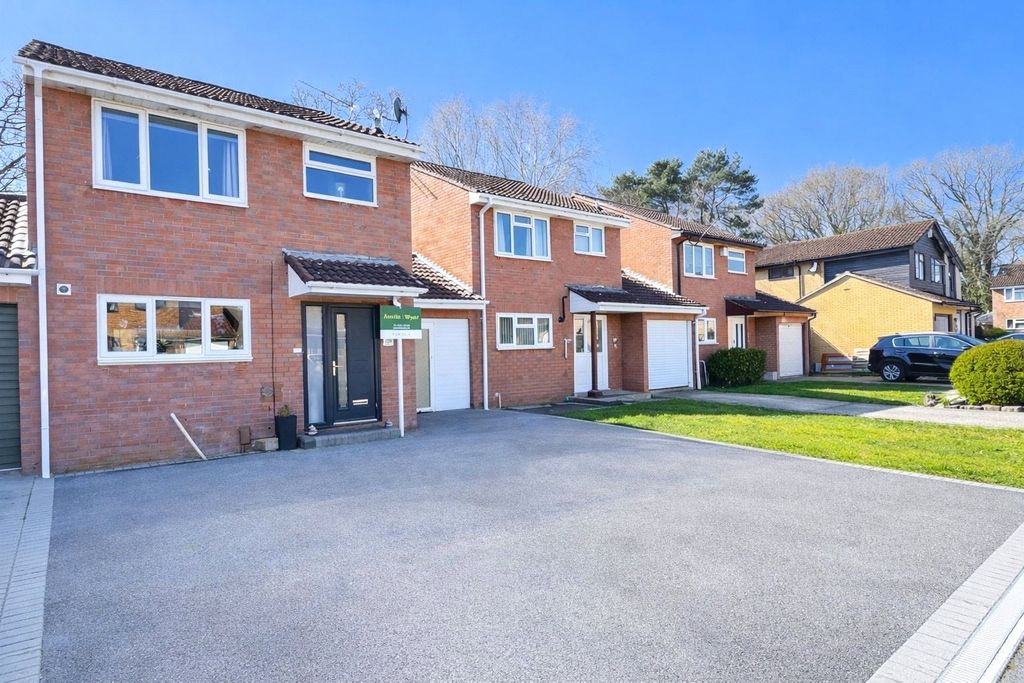 Property photo 1 of 23 Front