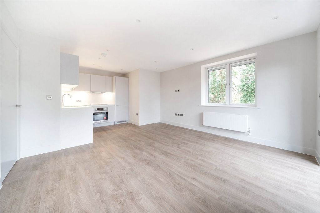 Property photo 2 of 11 Picture No. 01