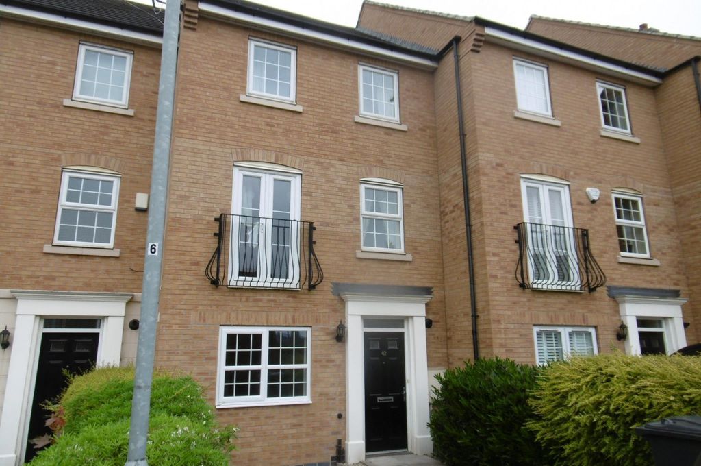 Property photo 1 of 11 (Main)