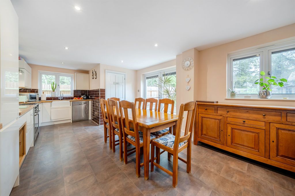 Property photo 3 of 22