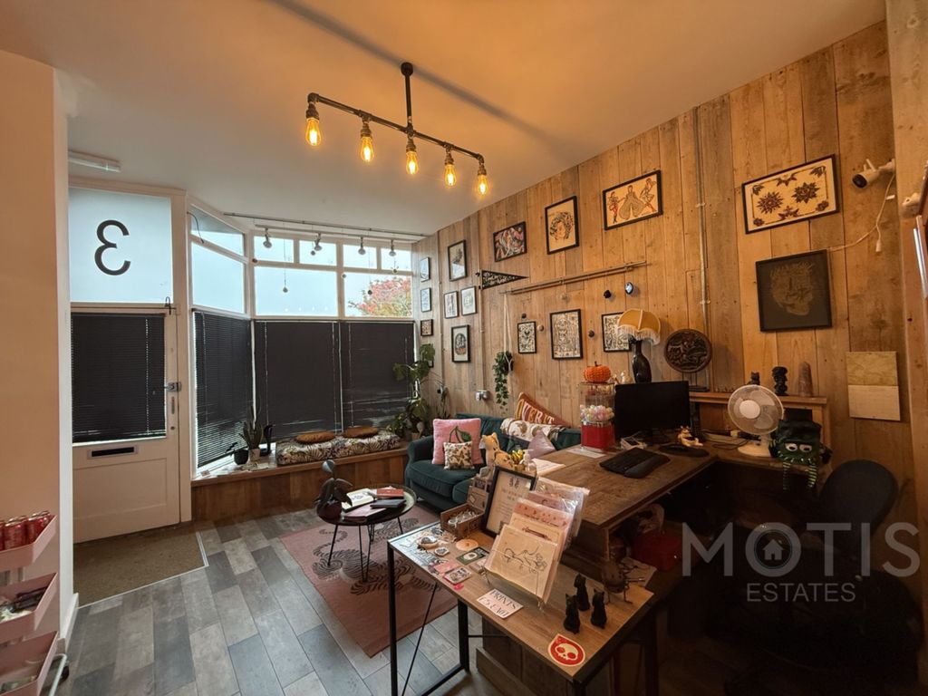 Property photo 2 of 15 Photo 15