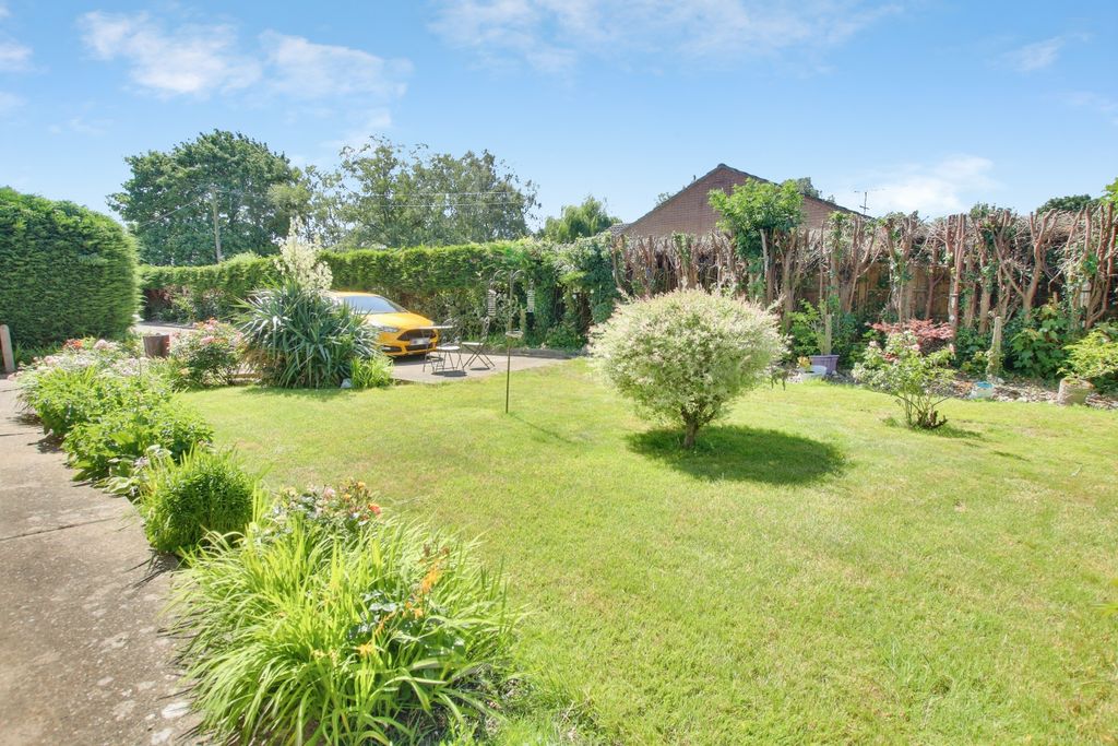 Property photo 3 of 21