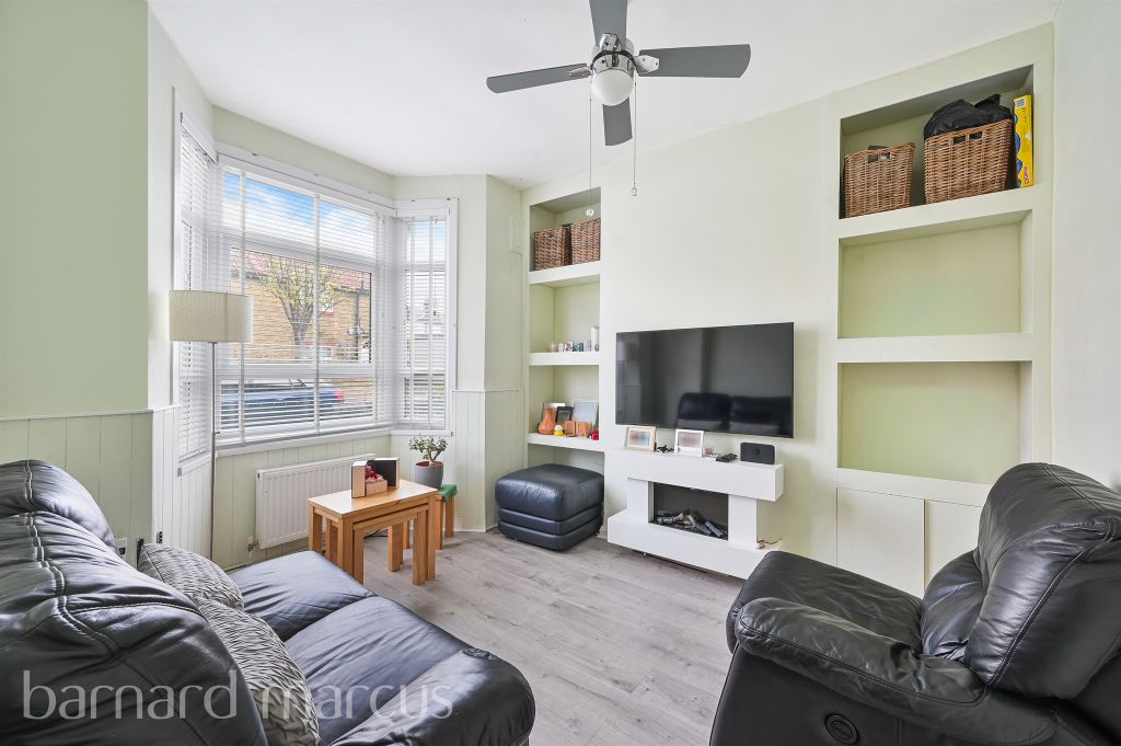 Property photo 2 of 12