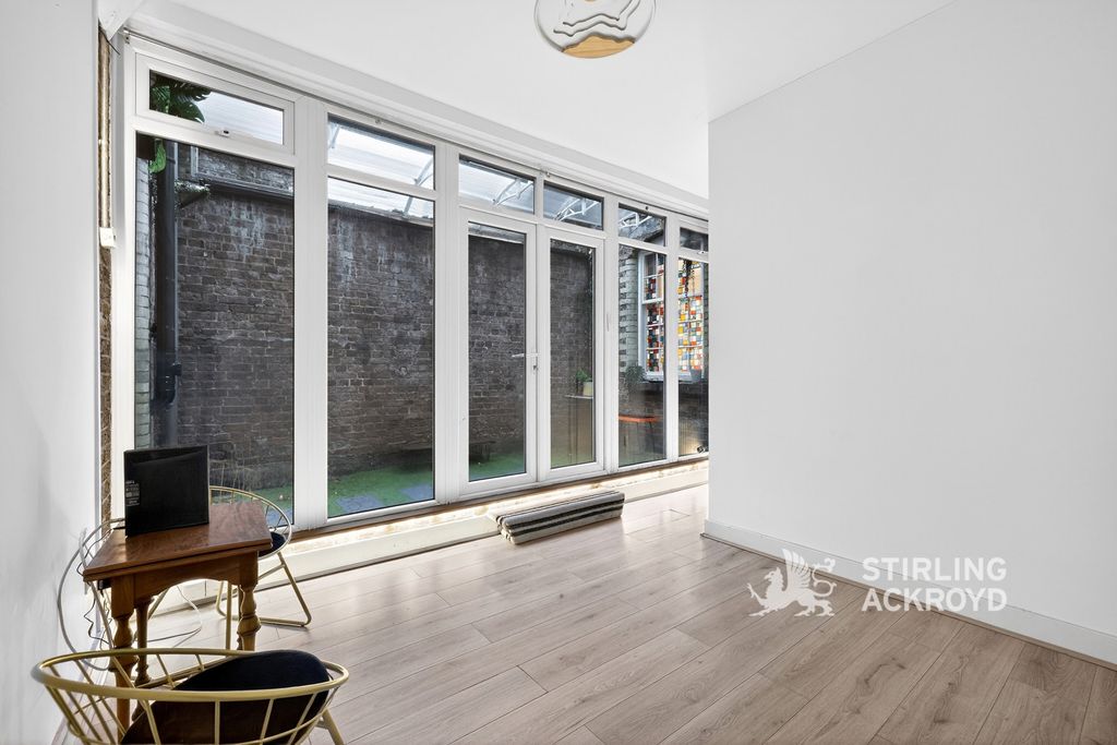 Property photo 2 of 19 Reception Room