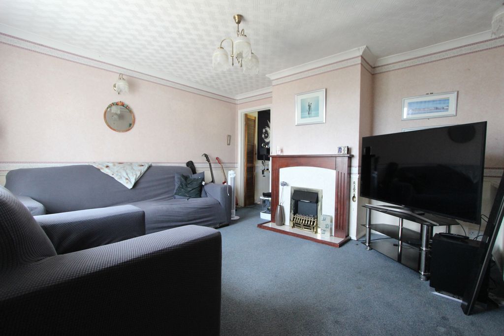 Property photo 2 of 13 Photo 13