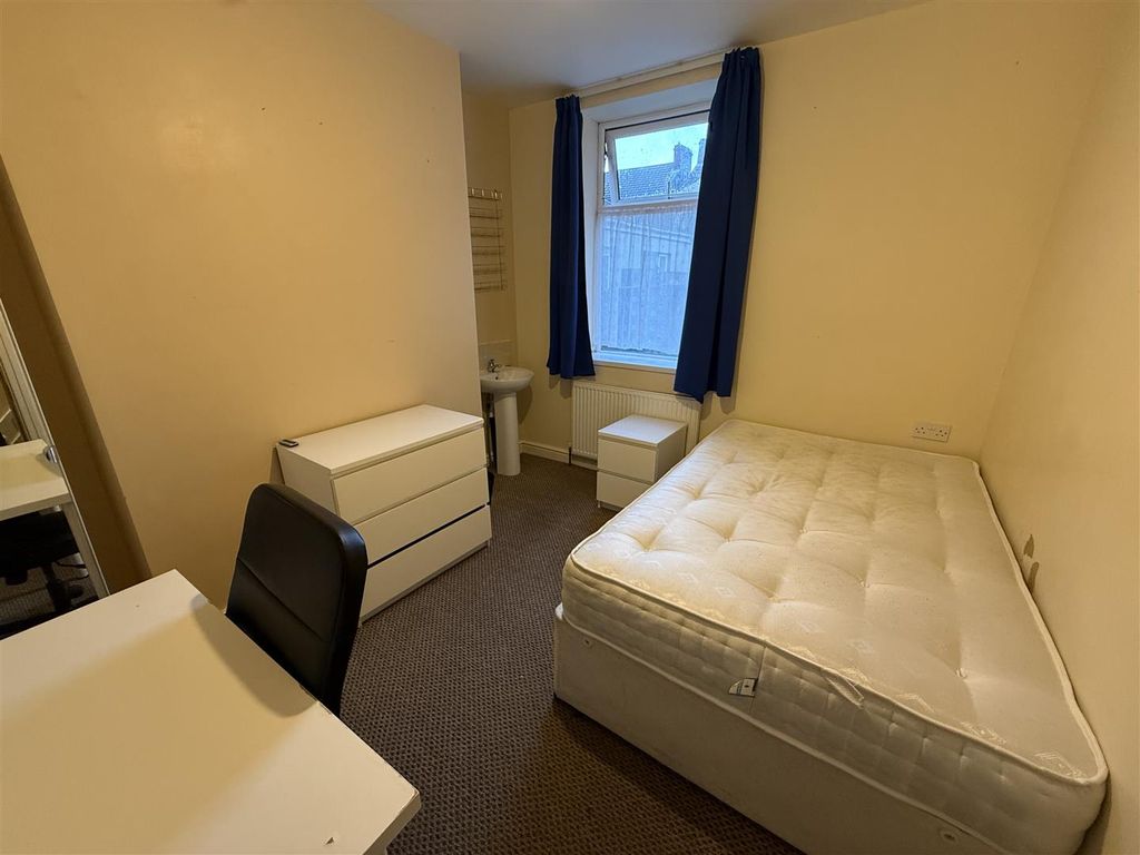 Property photo 3 of 11 Img_2449.Jpeg