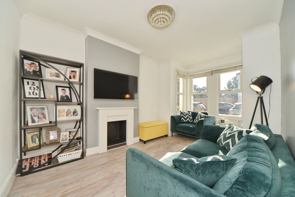 Property photo 1 of 17 Photo