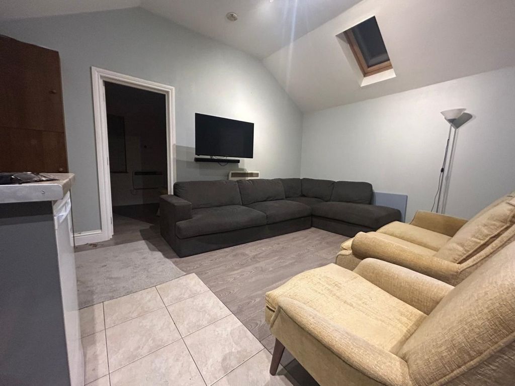 Property photo 1 of 4