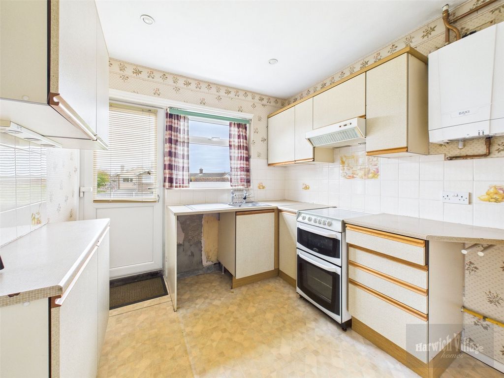 Property photo 3 of 19 Picture 3