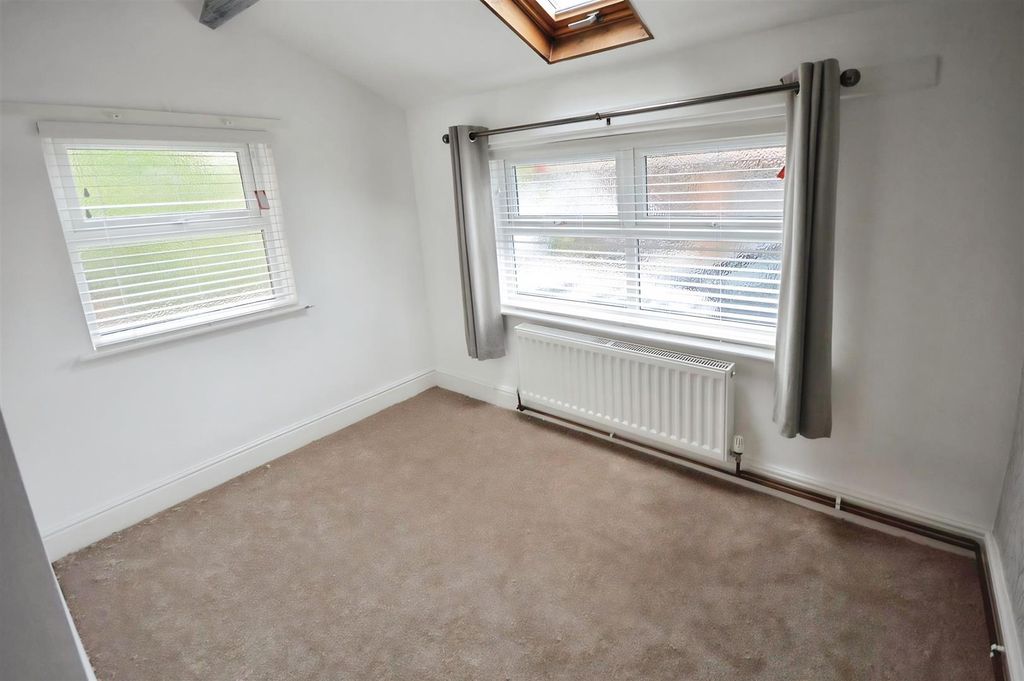 Property photo 3 of 6 49d75533-5.Jpg