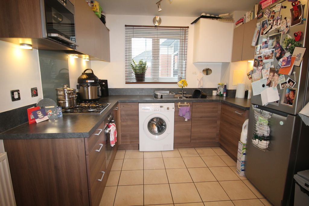 Property photo 3 of 9 Img_1143