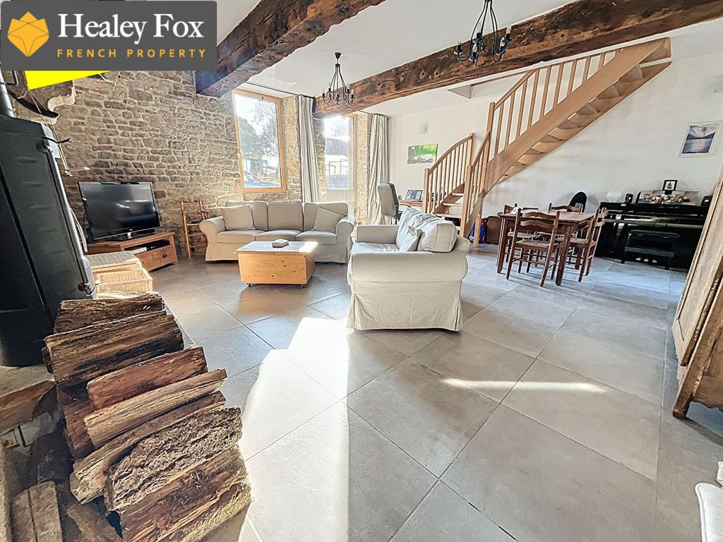 Property photo 3 of 18