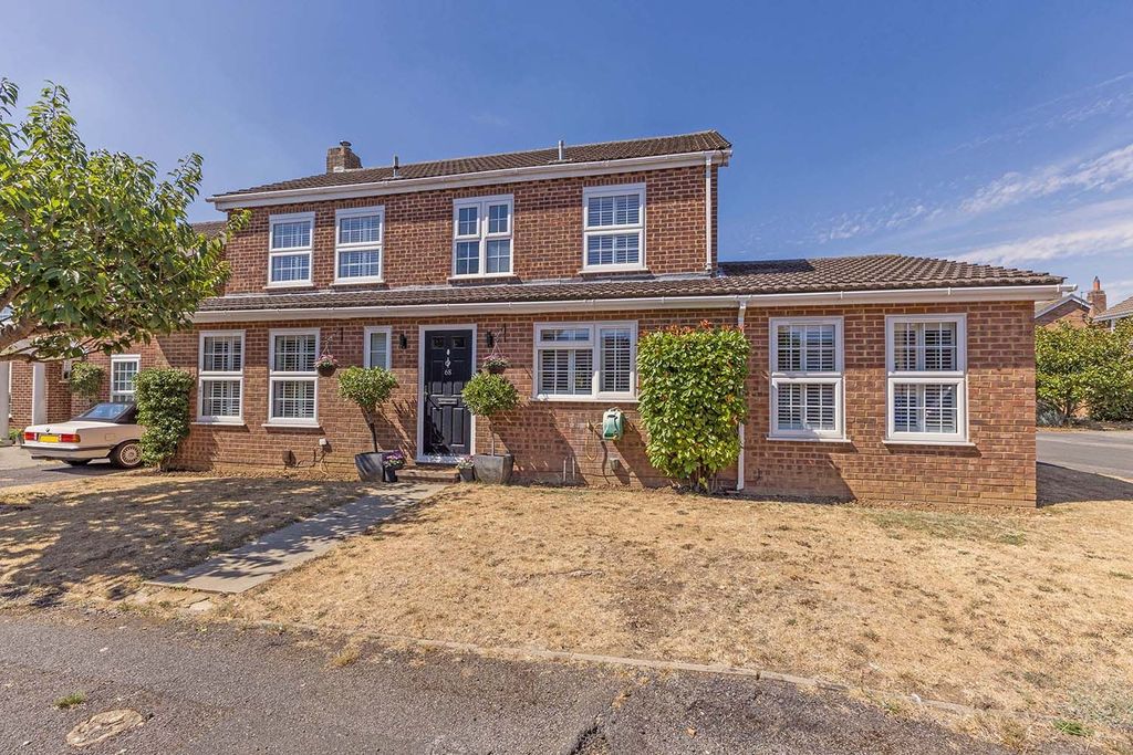 Property photo 1 of 27
