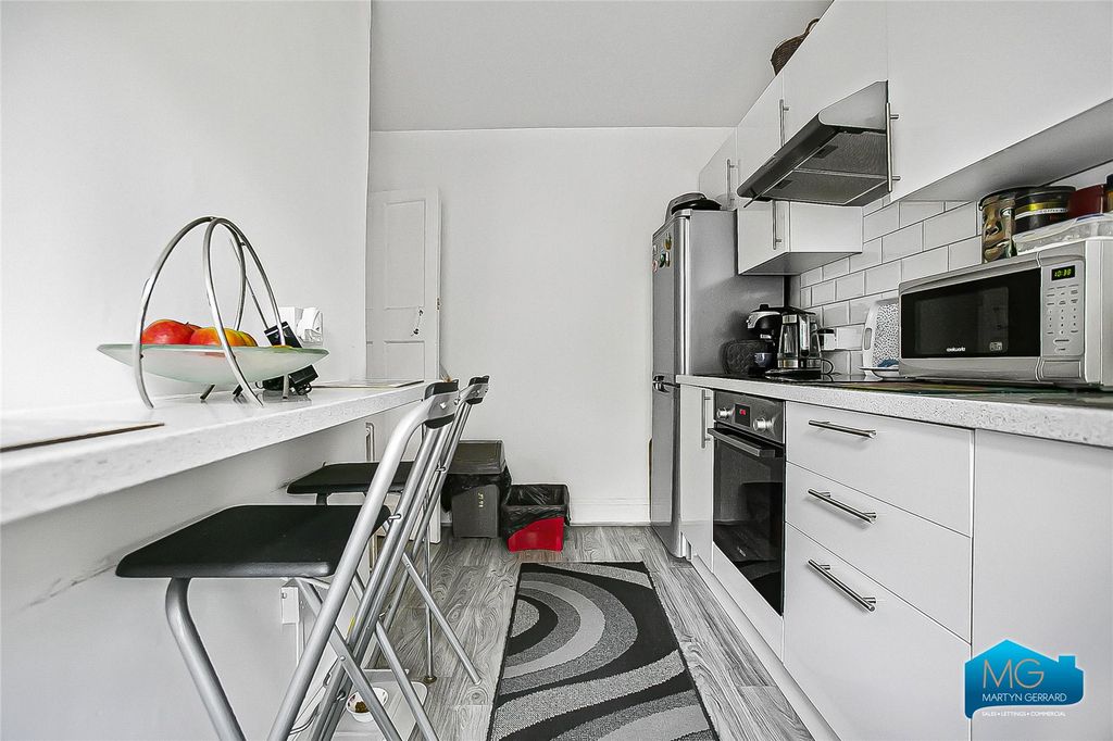 Property photo 3 of 17 Picture No. 22