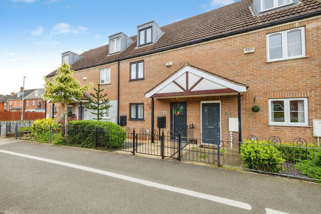 Property photo 1 of 15