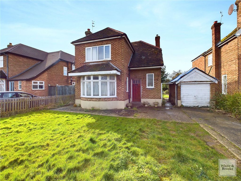 Property photo 1 of 10 Front