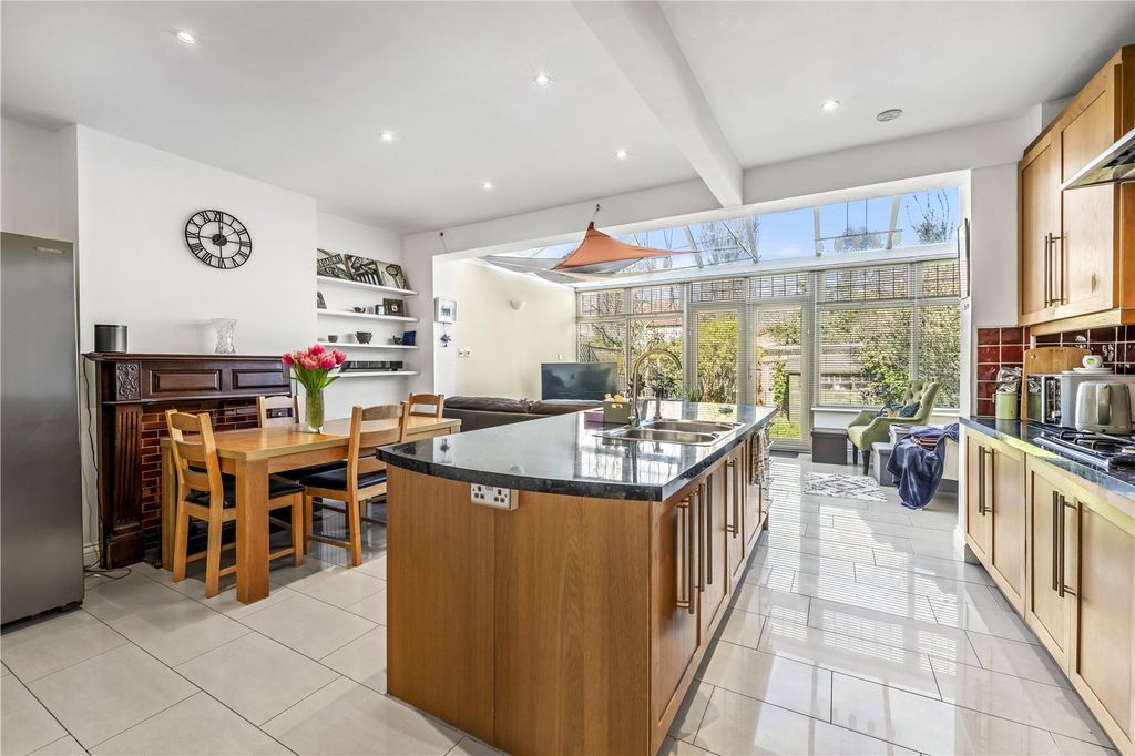 Property photo 3 of 12 Picture No. 46