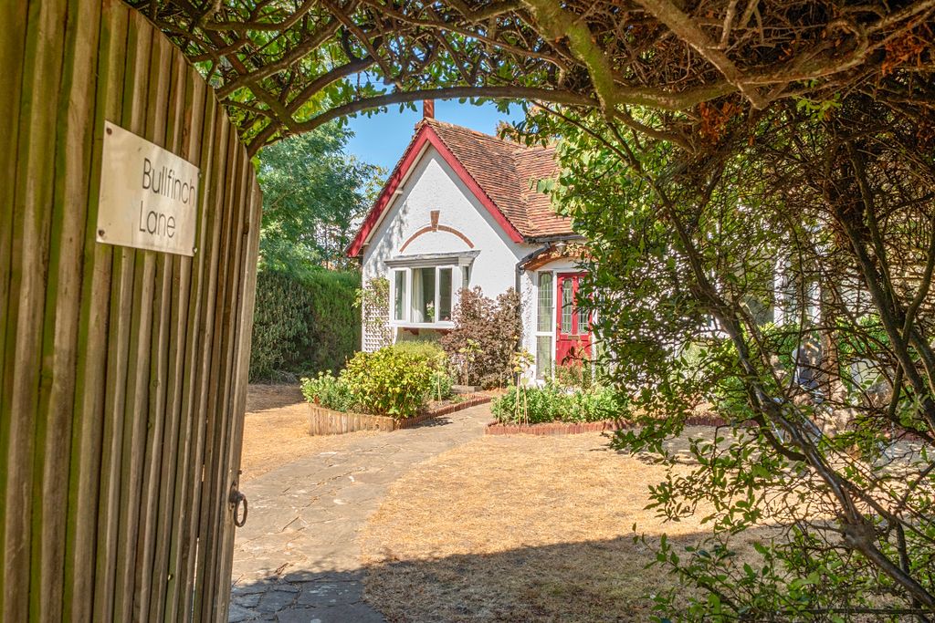 Property photo 2 of 13