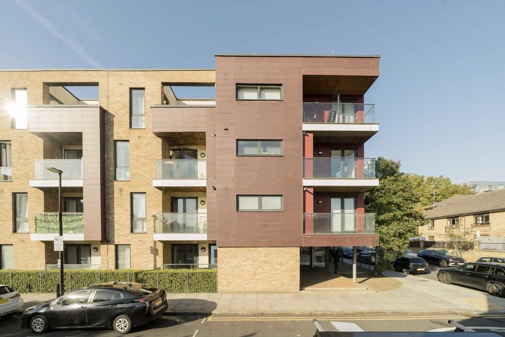 Property photo 1 of 6