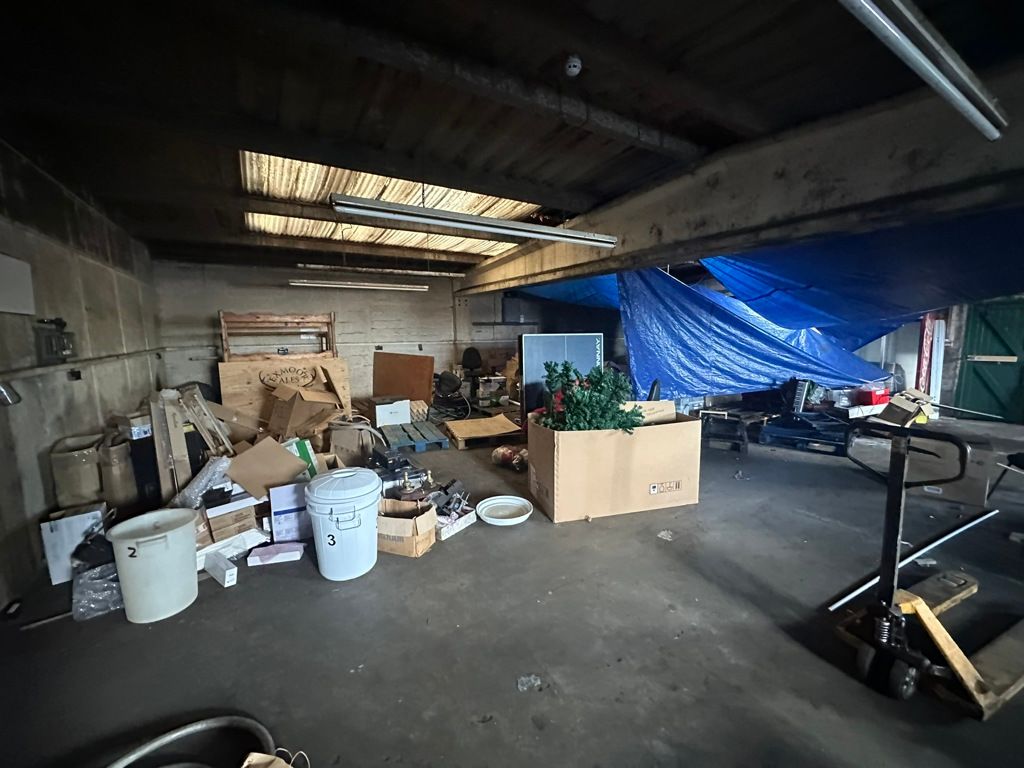 Property photo 3 of 11 Photo 15