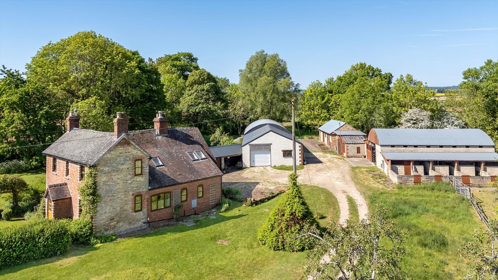 Property photo 3 of 25 Image