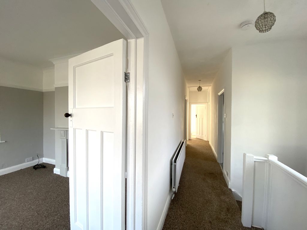 Property photo 3 of 12 Hallway