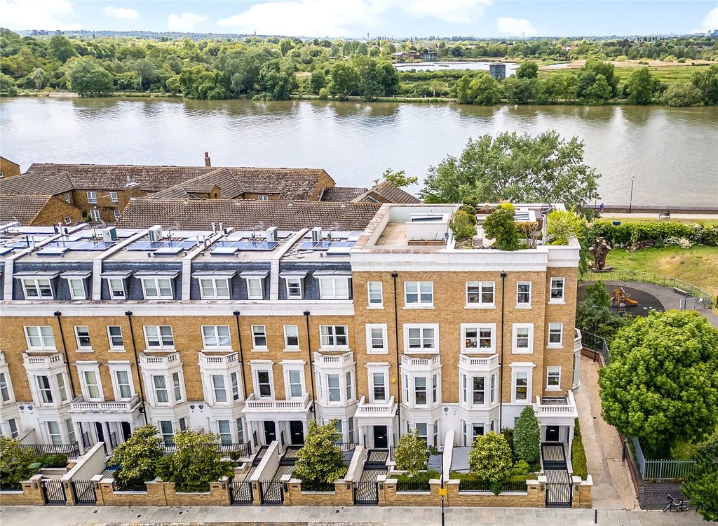 Property photo 1 of 17 River View
