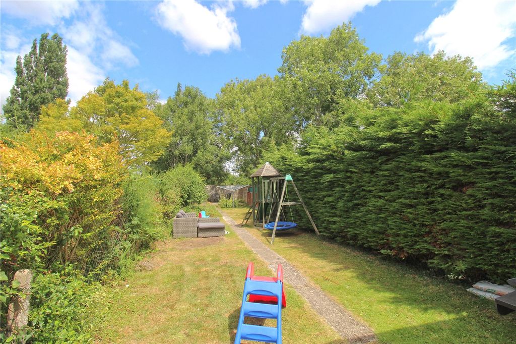 Property photo 2 of 24 Picture No. 15