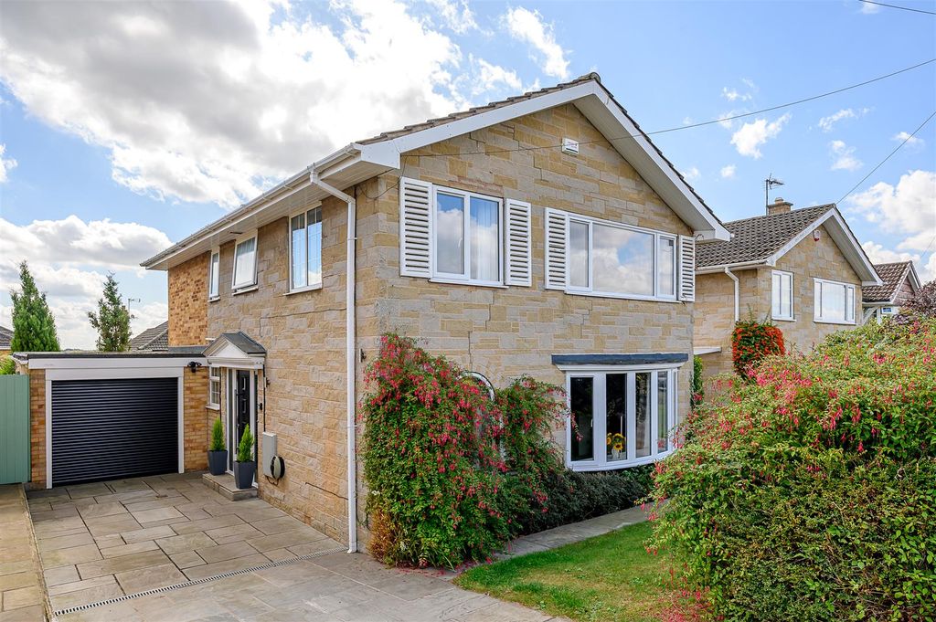 Property photo 1 of 24