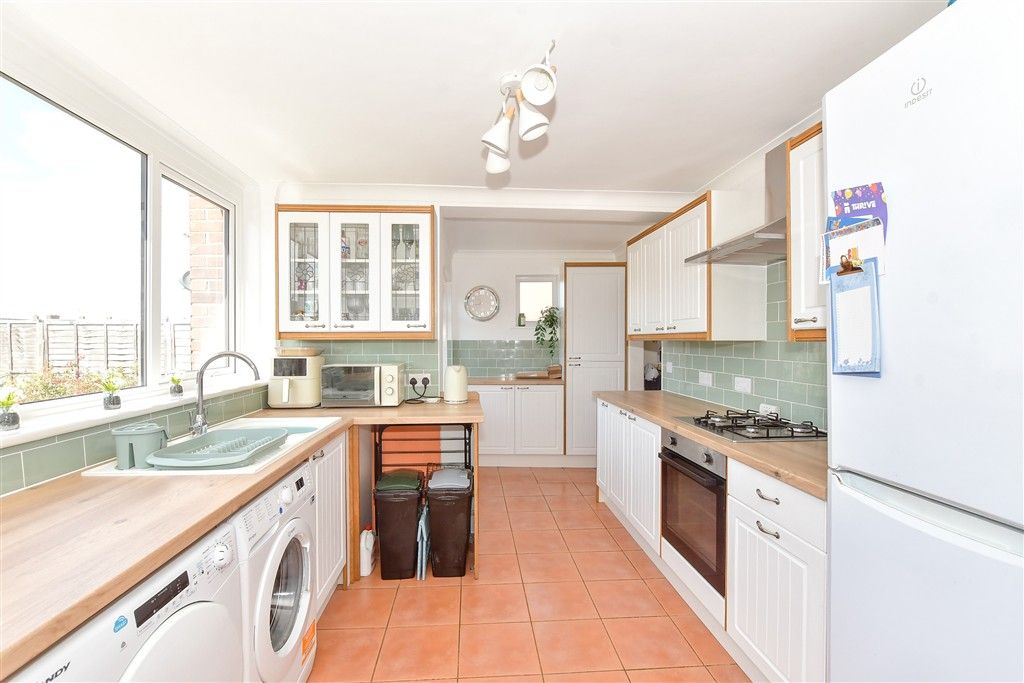 Property photo 3 of 10 Kitchen/Dining Room