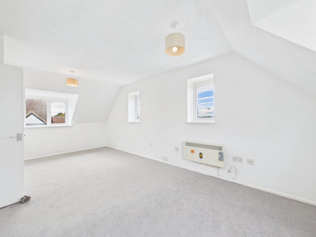 Property photo 2 of 12 Picture No. 08