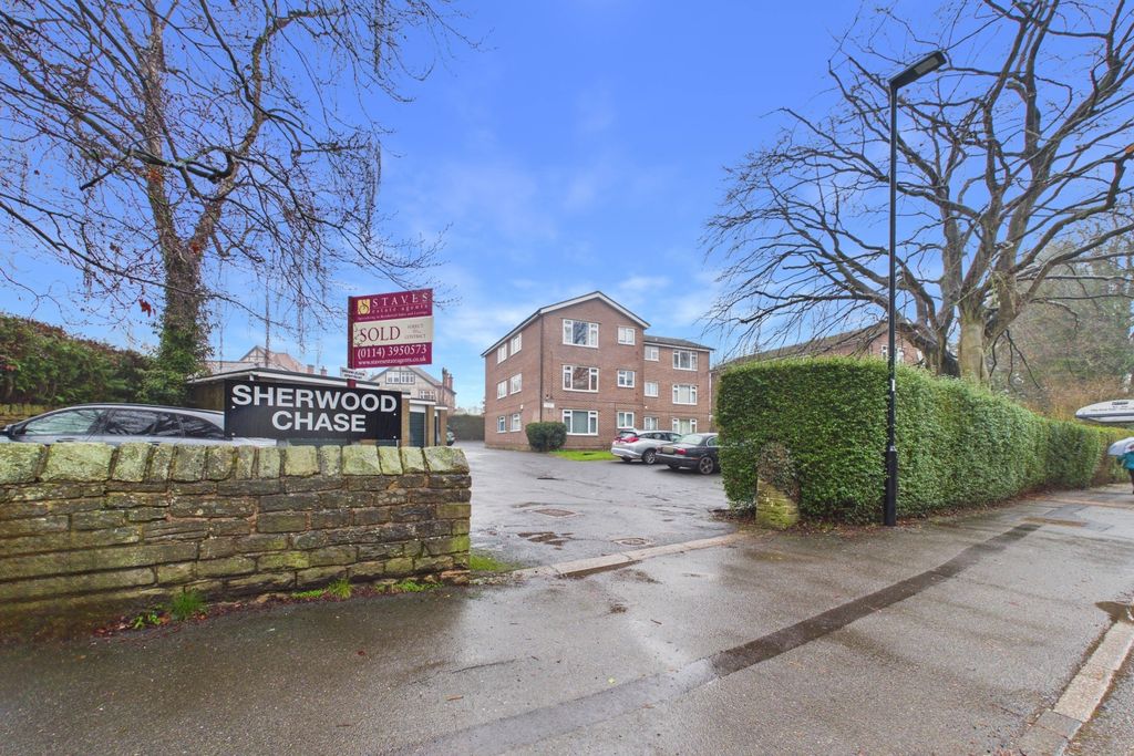 Property photo 1 of 12 External