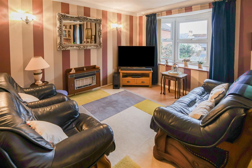 Property photo 3 of 9 5_72455.Jpg