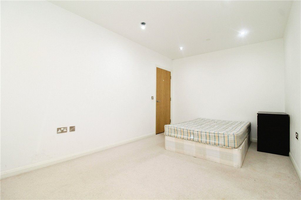 Property photo 3 of 16 Bedroom