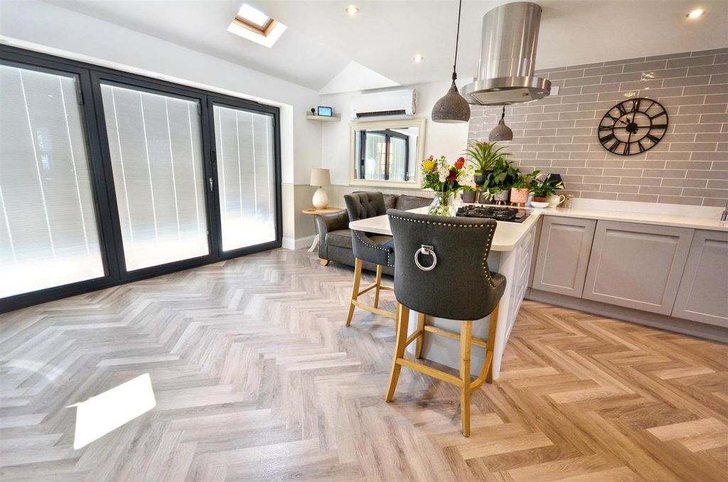 Property photo 3 of 29 Open Plan Dining Kitchen