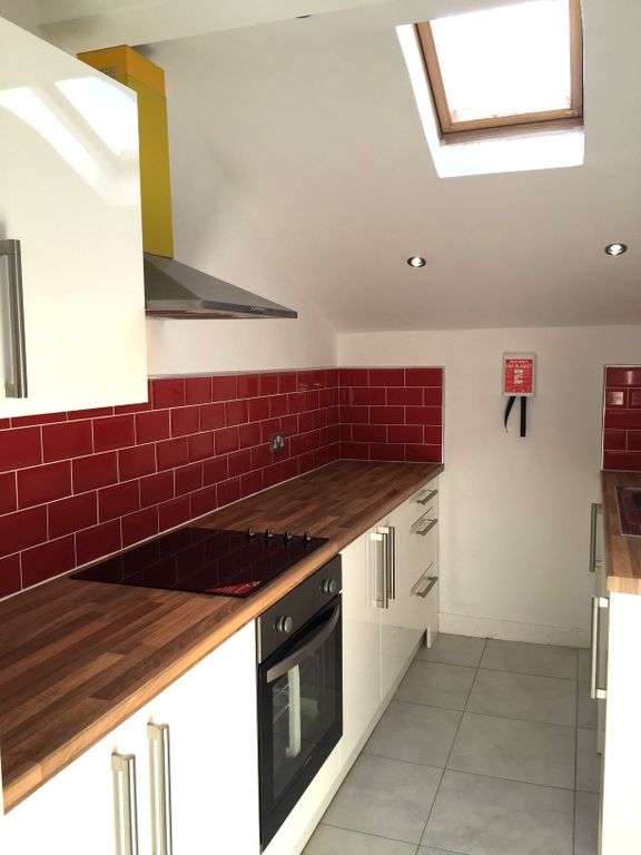 Property photo 2 of 17