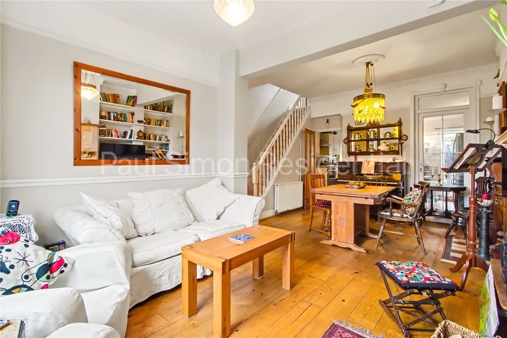 Property photo 3 of 32 Picture No. 23