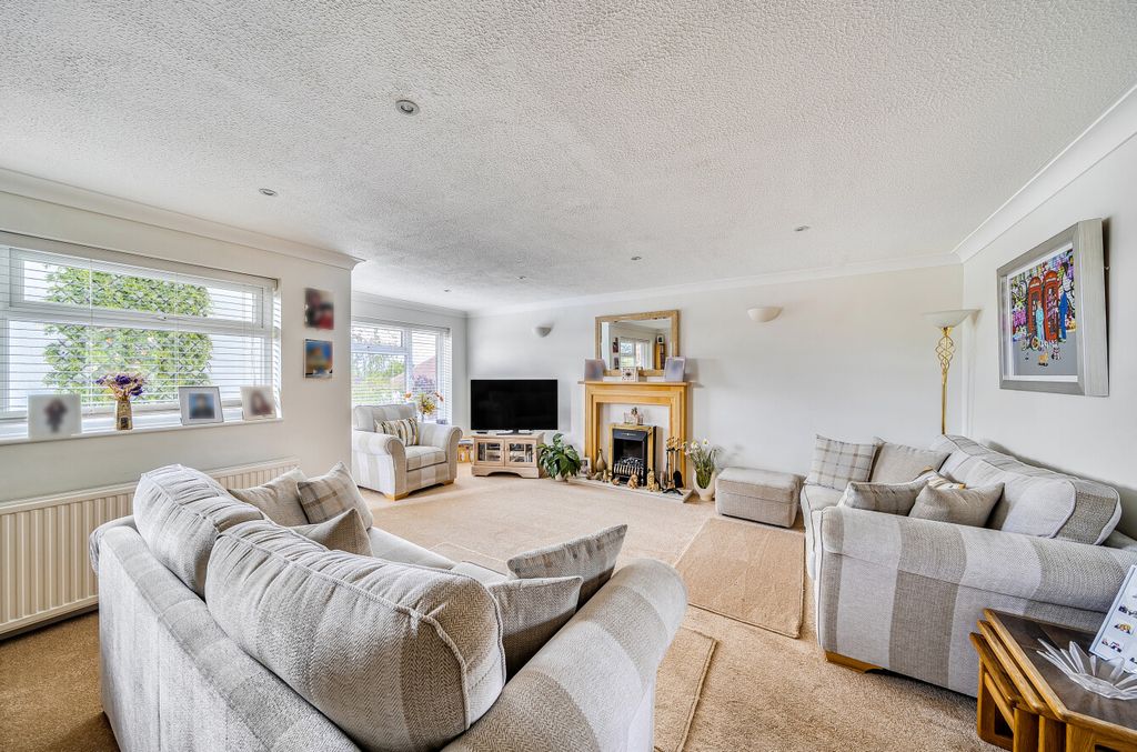 Property photo 1 of 19 2-1349381-3-68c14...