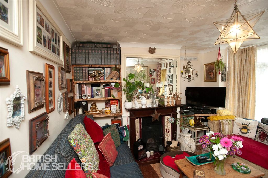 Property photo 3 of 28 Picture No. 28