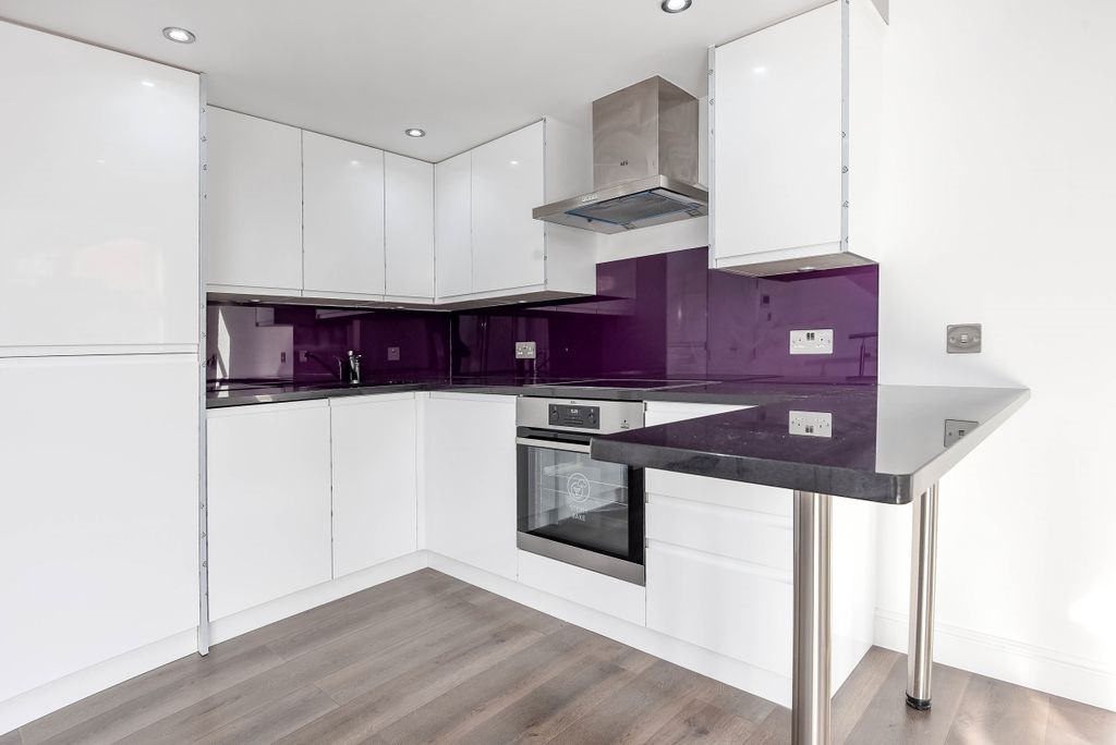 Property photo 3 of 8 227763 (4)c
