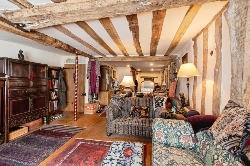 Property photo 2 of 22