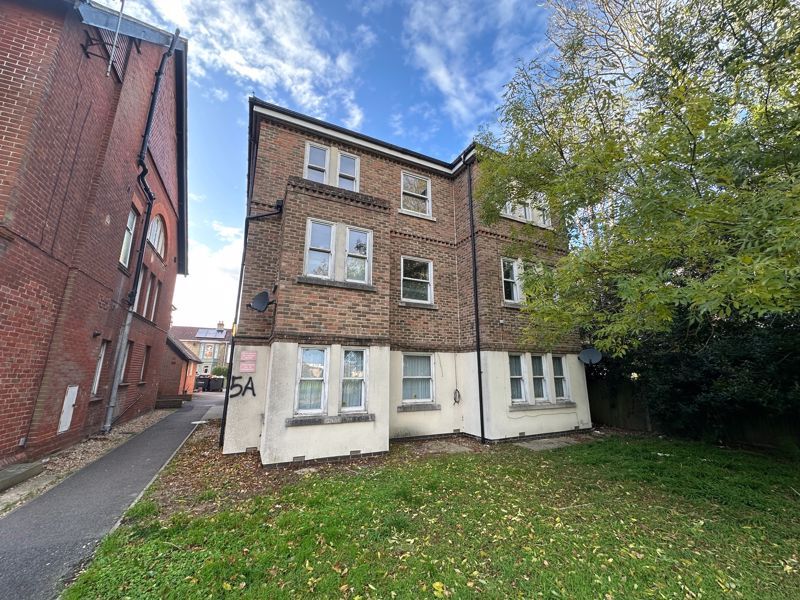 Property photo 1 of 6 Photo 7