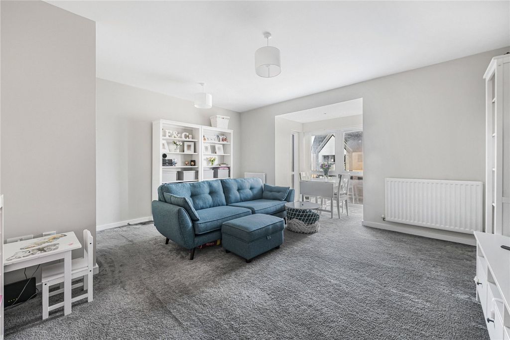 Property photo 2 of 12 Picture No. 22