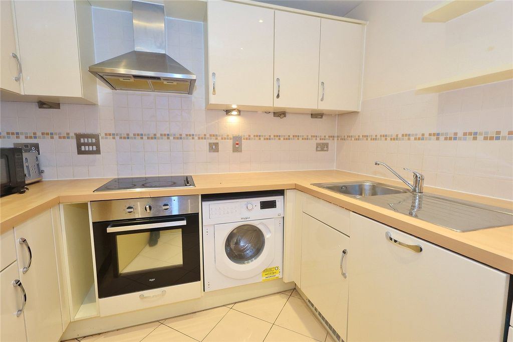 Property photo 3 of 9 Picture No. 08