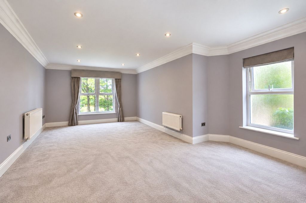 Property photo 2 of 13 Picture No. 20